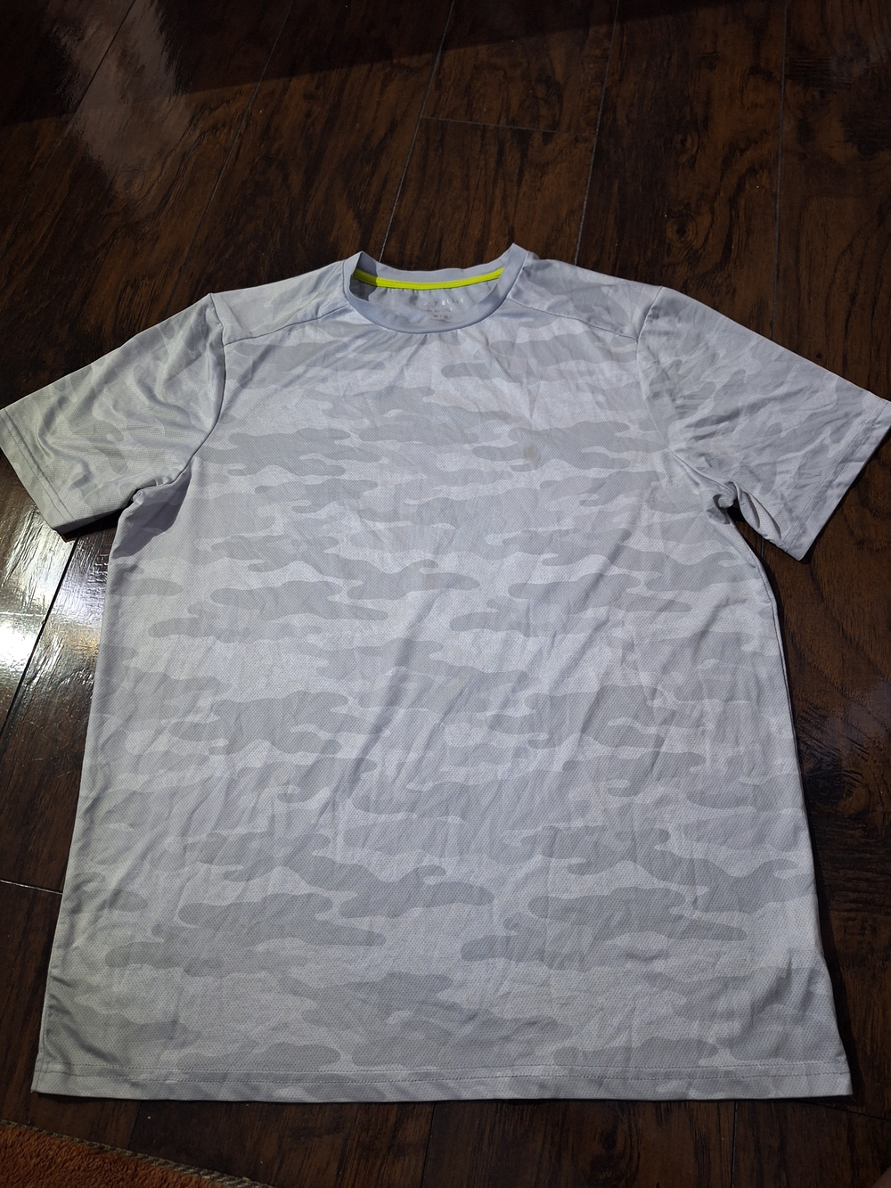 Perry Ellis Light Gray Camo Performance T-Shirt - Men